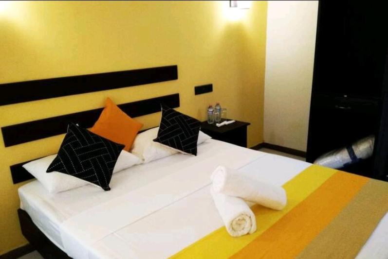 Amron Resort Sigiriya Esterno foto